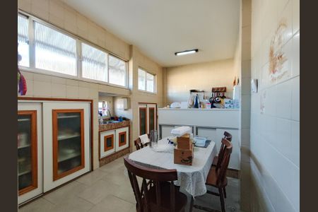 Apartamento à venda com 245m², 5 quartos e 1 vagaCozinha