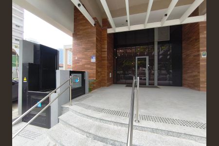 Apartamento para alugar com 41m², 1 quarto e 1 vagaFachada + Plaquinha