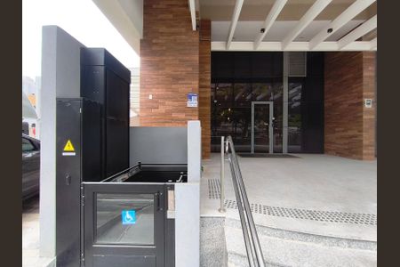 Apartamento para alugar com 41m², 1 quarto e 1 vagaFachada + Plaquinha