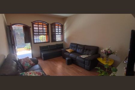 Casa à venda com 5 quartos, 250m² em Havaí, Belo Horizonte