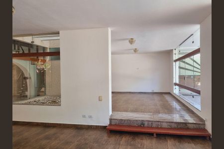 Casa à venda com 5 quartos, 792m² em Interlagos, São Paulo