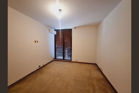 Casa à venda com 5 quartos, 792m² em Interlagos, São Paulo