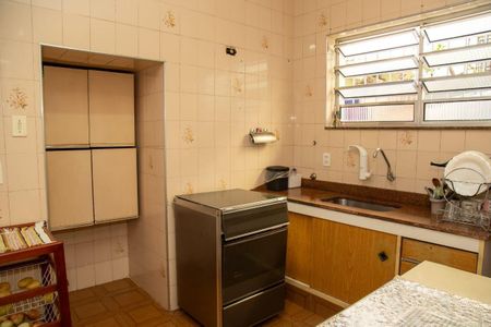 Casa à venda com 3 quartos, 150m² em Jardim Aeroporto, São Paulo