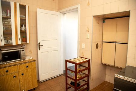 Casa à venda com 3 quartos, 150m² em Jardim Aeroporto, São Paulo