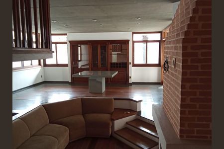 Casa à venda com 4 quartos, 724m² em Vila Albertina, São Paulo