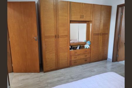 Casa de condomínio à venda com 315m², 4 quartos e 4 vagas