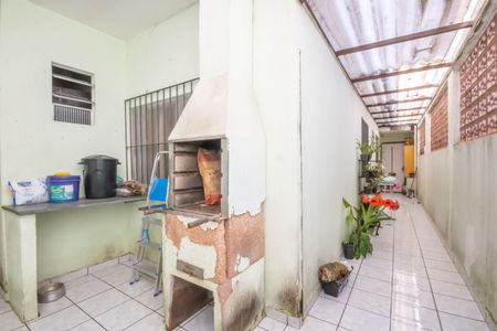 Casa à venda com 150m², 3 quartos e 2 vagas Casa à venda com 150m², 3 quartos e 2 vagasChurrasqueira
