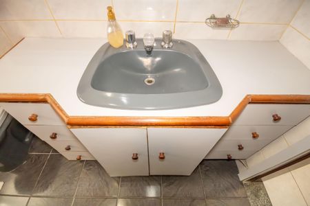 Casa à venda com 150m², 3 quartos e 2 vagas Casa à venda com 150m², 3 quartos e 2 vagasBanheiro 2