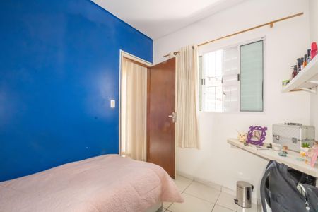 Casa à venda com 150m², 3 quartos e 2 vagas Casa à venda com 150m², 3 quartos e 2 vagasQuarto 2