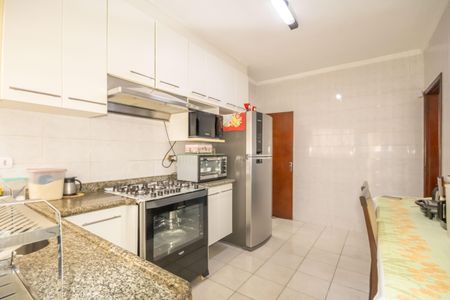Casa à venda com 150m², 3 quartos e 2 vagas Casa à venda com 150m², 3 quartos e 2 vagasCozinha