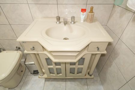 Casa à venda com 150m², 3 quartos e 2 vagas Casa à venda com 150m², 3 quartos e 2 vagasBanheiro da Suíte