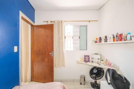 Casa à venda com 150m², 3 quartos e 2 vagas Casa à venda com 150m², 3 quartos e 2 vagasQuarto 2