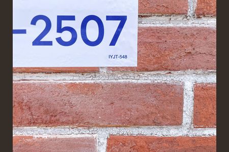 IYJT-548 de casa à venda com 3 quartos, 150m² em Novo Osasco, Osasco