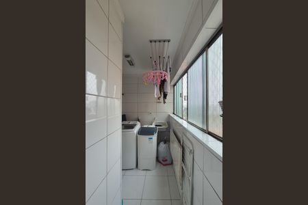 Apartamento à venda com 70m², 2 quartos e 1 vaga Apartamento à venda com 70m², 2 quartos e 1 vagaÁrea de Serviço