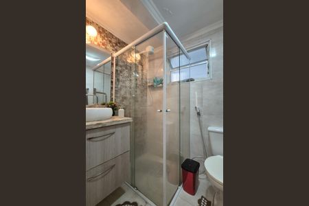 Apartamento à venda com 70m², 2 quartos e 1 vaga Apartamento à venda com 70m², 2 quartos e 1 vagaBanheiro Social