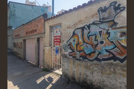 Fachada de casa para alugar com 1 quarto, 33m² em Vila Buenos Aires, São Paulo