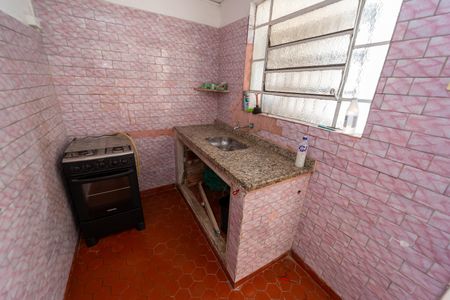 Cozinha de casa para alugar com 1 quarto, 33m² em Vila Buenos Aires, São Paulo