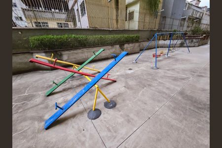 Apartamento à venda com 119m², 3 quartos e 1 vaga Apartamento à venda com 119m², 3 quartos e 1 vagaÁrea comum - Playground