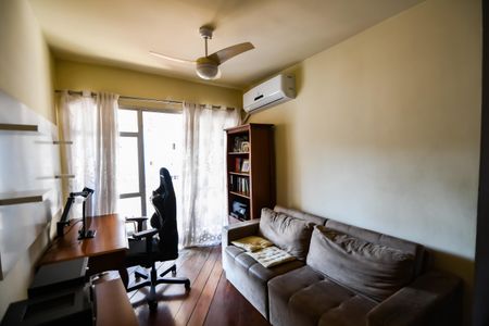 Apartamento à venda com 119m², 3 quartos e 1 vaga Apartamento à venda com 119m², 3 quartos e 1 vagaSala