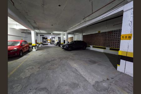 Apartamento à venda com 119m², 3 quartos e 1 vaga Apartamento à venda com 119m², 3 quartos e 1 vagaGaragem