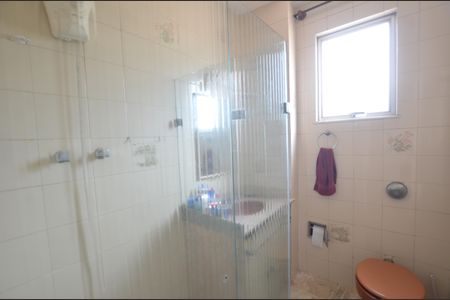 Apartamento para alugar com 240m², 3 quartos e 2 vagasBanheiro da Suíte 1