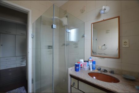 Apartamento para alugar com 240m², 3 quartos e 2 vagasBanheiro da Suíte 1