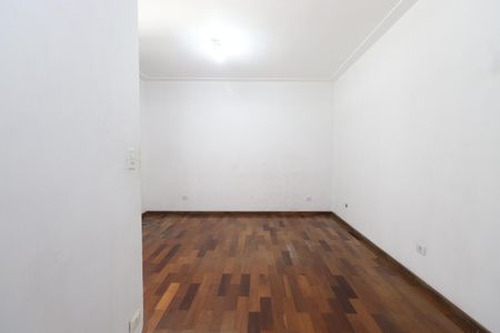 Casa à venda com 210m², 2 quartos e 4 vagasSuíte