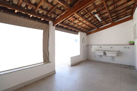 Casa à venda com 210m², 2 quartos e 4 vagasÁrea de Serviço