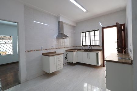 Casa à venda com 210m², 2 quartos e 4 vagasCozinha