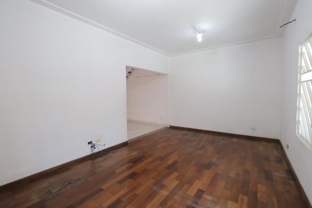 Casa à venda com 210m², 2 quartos e 4 vagasSala