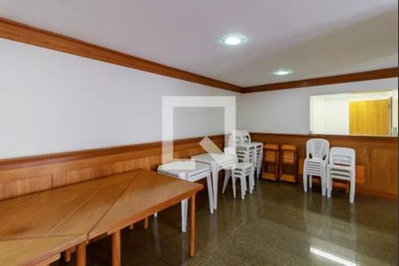 Apartamento à venda com 79m², 3 quartos e 2 vagasSalão de festas