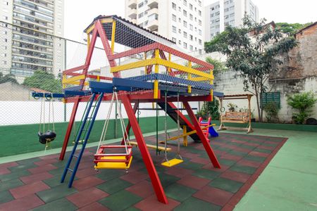 Apartamento à venda com 74m², 2 quartos e 1 vaga Apartamento à venda com 74m², 2 quartos e 1 vagaÁrea Comum - Playground