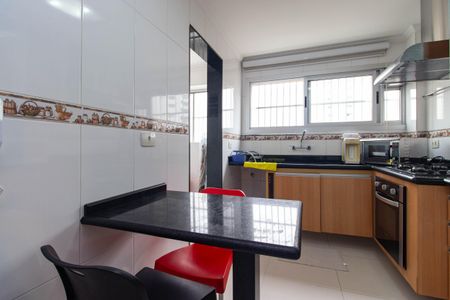 Apartamento à venda com 74m², 2 quartos e 1 vaga Apartamento à venda com 74m², 2 quartos e 1 vagaCozinha