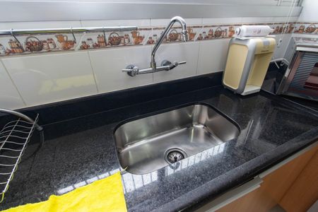 Apartamento à venda com 74m², 2 quartos e 1 vaga Apartamento à venda com 74m², 2 quartos e 1 vagaCozinha