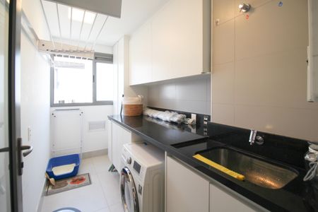 Apartamento à venda com 109m², 2 quartos e 2 vagas Apartamento à venda com 109m², 2 quartos e 2 vagasÁrea de Serviço