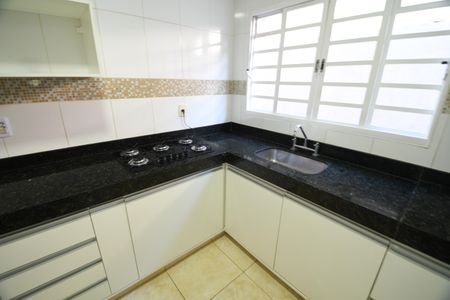 Casa para alugar com 170m², 3 quartos e 4 vagasCozinha