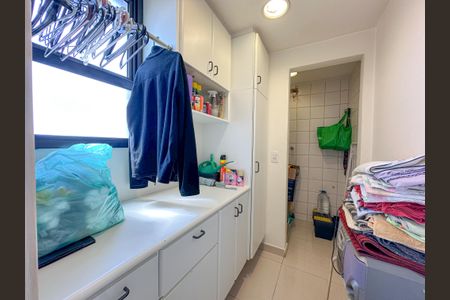 Apartamento à venda com 119m², 3 quartos e 2 vagasÁrea de Serviço