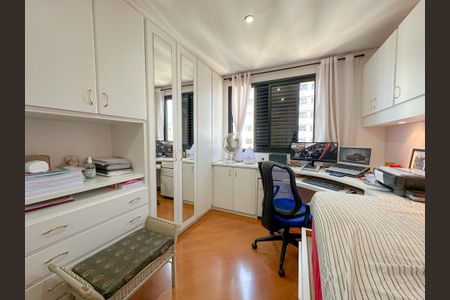 Apartamento à venda com 119m², 3 quartos e 2 vagasQuarto 2