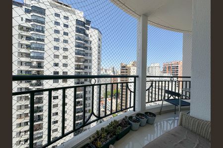 Apartamento à venda com 119m², 3 quartos e 2 vagasVaranda