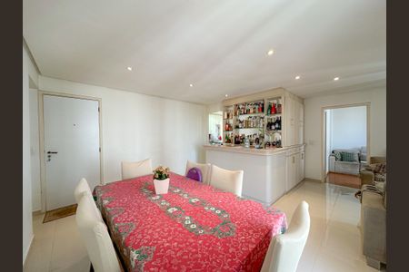 Apartamento à venda com 119m², 3 quartos e 2 vagasSala