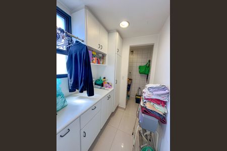 Apartamento à venda com 119m², 3 quartos e 2 vagasÁrea de Serviço