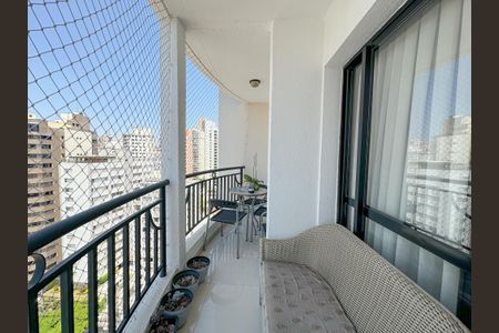 Apartamento à venda com 119m², 3 quartos e 2 vagasVaranda