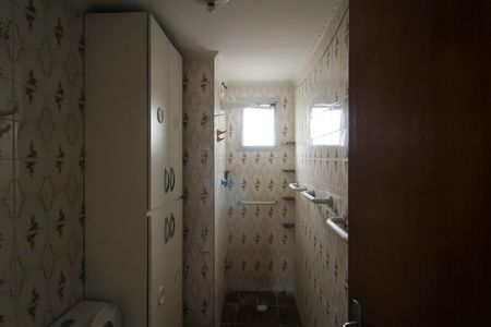 Apartamento à venda com 47m², 2 quartos e 1 vaga Apartamento à venda com 47m², 2 quartos e 1 vagaBanheiro