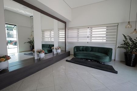 Apartamento à venda com 80m², 3 quartos e 1 vaga Apartamento à venda com 80m², 3 quartos e 1 vagaHall social