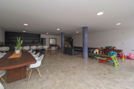 Apartamento para alugar com 135m², 3 quartos e 1 vagaÁrea comum - Salão de festas