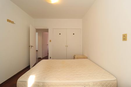 Apartamento para alugar com 135m², 3 quartos e 1 vagaSuíte 