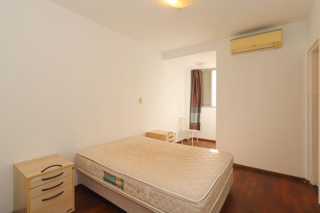 Suíte  de apartamento para alugar com 3 quartos, 135m² em Jardim Paulista, São Paulo