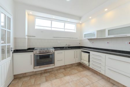 Apartamento para alugar com 103m², 2 quartos e 2 vagasCozinha