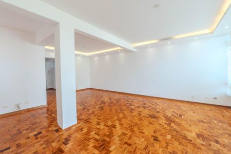 Apartamento para alugar com 103m², 2 quartos e 2 vagasSala