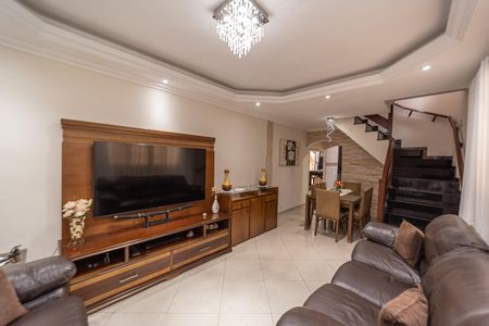 Casa à venda com 180m², 4 quartos e 2 vagasSala